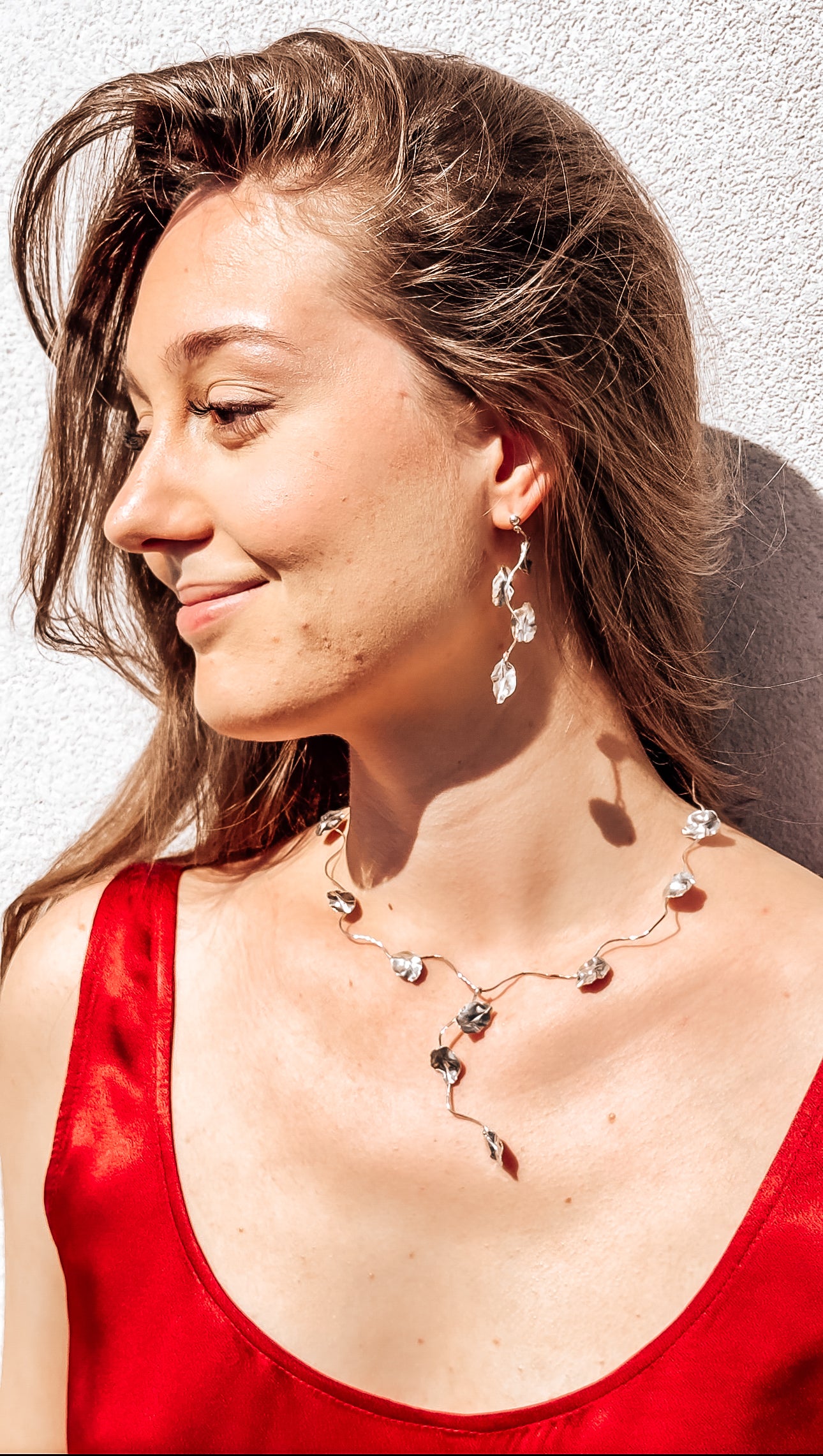 Collana scultura con foglie in argento 925 interamente fatta a mano